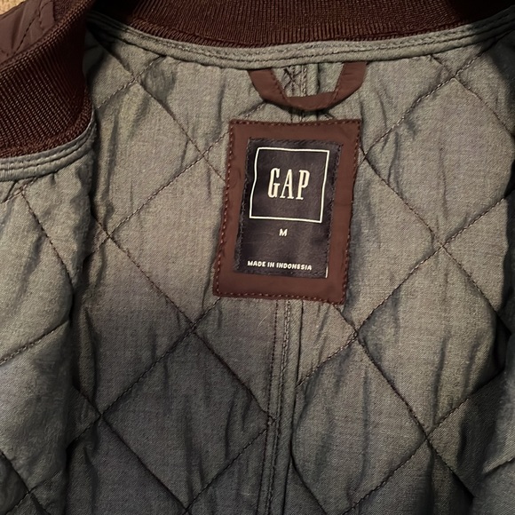 Gap- quilted bomber! - Picture 3 of 3